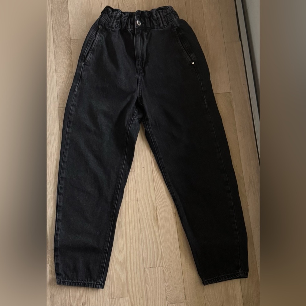Zara Black Ruffled Waist Jeans